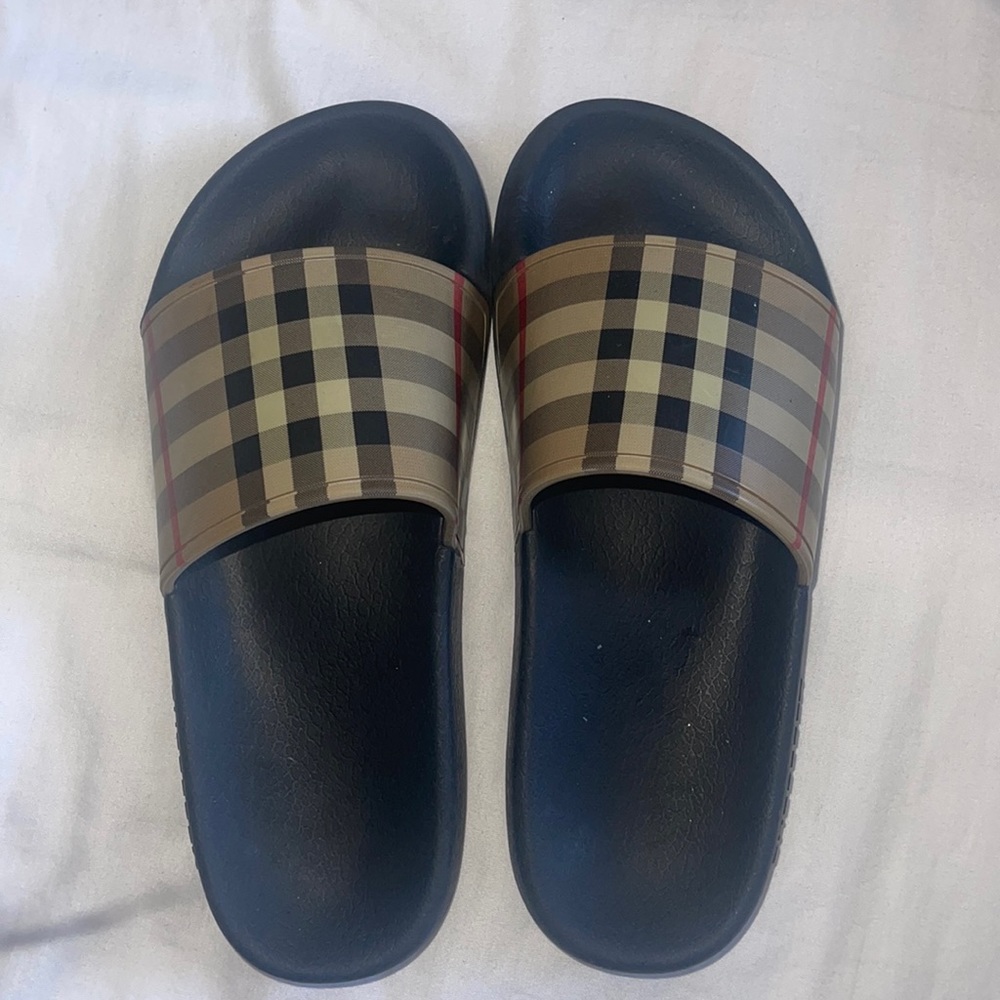 Burberry Kids Slides